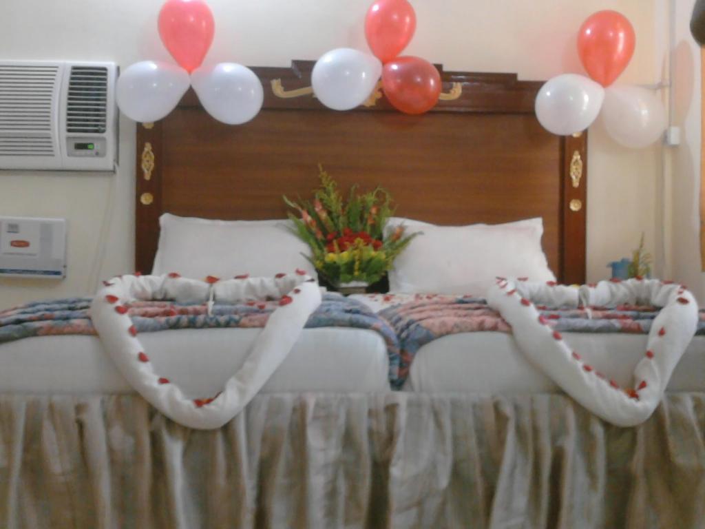 Hotel Maa Kamakhya Puri Exteriör bild