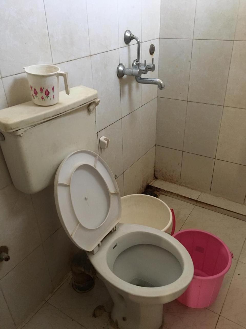 Hotel Maa Kamakhya Puri Exteriör bild